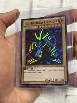 Yugioh Tri-Horned Dragon LCYW-EN157 Super Rare 1st Edition LP Lightly Played - Image 2