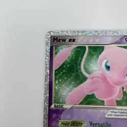 2021 Pokemon Celebrations Classic Collection Confetti Holofoil #88 Mew EX Holo - Image 2