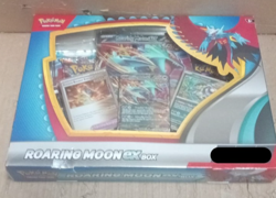 Pokemon TCG: Roaring Moon ex Box ( Foil Promo Card, Oversize Foil Card) - Image 3