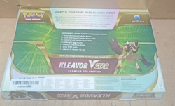 Pokemon TCG: Kleavor VSTAR Collection Box - Image 3