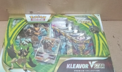Pokemon TCG: Kleavor VSTAR Premium Collection - Image 3
