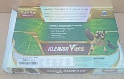 Pokemon TCG: Kleavor VSTAR Collection Box - Image 2