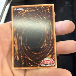 Korean YuGiOh - Dark Magician Ultra Rare LOB-K005 Legend of Blue Eyes 블랙 매지션 NM - Image 2