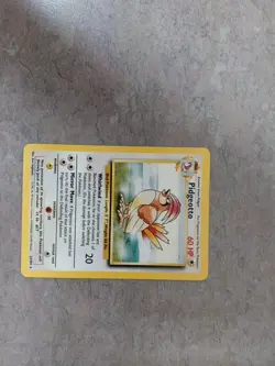 Pokemon Trading Card Game Pidgeotto 24/102 Base Set Card - Image 1