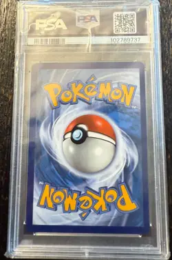 2022 Pokemon Giratina V Alt Art 186/196 Lost Origin PSA 8 - Image 2