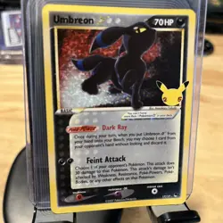 Pokemon Celebrations Umbreon Gold Star 17/17 - Image 1