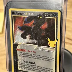 Pokemon Celebrations Umbreon Gold Star 17/17 - Image 2