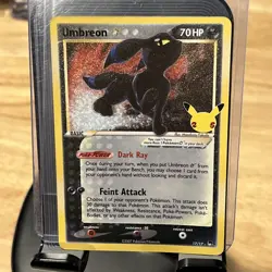 Pokemon Celebrations Umbreon Gold Star 17/17 - Image 5