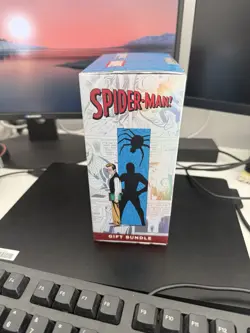 Magic The Gathering Spider-Man Gift Bundle - Image 2