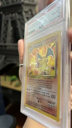 1999 POKEMON BASE SET UNLIMITED #4 CHARIZARD-HOLO PSA 8 - Image 3