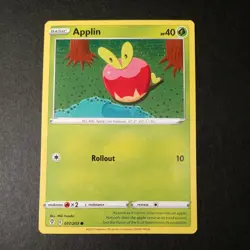 Pokemon Evolving Skies Applin Common Card 017/203 NM - Image 1