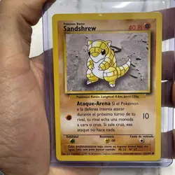 Pokemon SPANISH Sandshrew 62/102 Base Set - Common Pokemon Card - LP/NM Vintage - Image 1