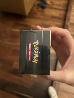 🔥 Pokemon TCG: Evolving Skies Build & Battle Box - Factory Sealed - Rare - Image 2