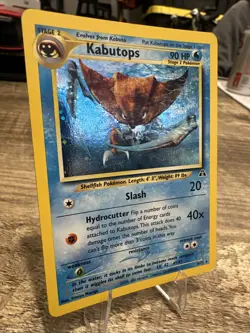 Pokemon TCG Kabutops Neo Discovery Holo Card 6/75 With Swirl! Great Condition - Image 2