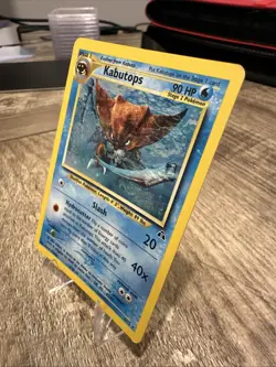 Pokemon TCG Kabutops Neo Discovery Holo Card 6/75 With Swirl! Great Condition - Image 3