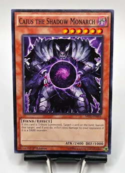 Caius The Shadow Monarch SR01-EN004 Emperor of Darkness Structure Deck Unlimited - Image 1