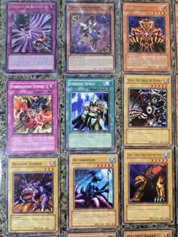 Yu-Gi-Oh! Card Lot Vintage Holos Yugioh Lot LP (32) Plus Official Rulebook! - Image 2