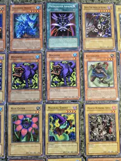 Yu-Gi-Oh! Card Lot Vintage Holos Yugioh Lot LP (32) Plus Official Rulebook! - Image 4