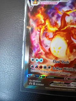Charizard VMAX SWSH261 SWSH: Sword & Shield Promo Cards Holo - Image 4