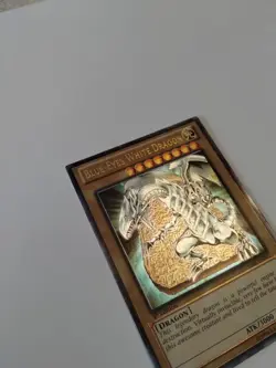 Yu-Gi-Oh! Blue-Eyes White Dragon Ultimate Rare 1st Edition YSKR-EN001 - Image 3