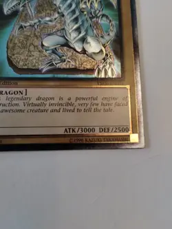 Yu-Gi-Oh! Blue-Eyes White Dragon Ultimate Rare 1st Edition YSKR-EN001 - Image 5