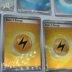 (21) Pokemon Energy Cosmo Holo Scarlet & Violet 151 - NM - Image 2