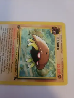 Pokemon TCG Kabuto 50/62 Fossil Common Fighting 1st Edition WOTC Damaged - Image 3