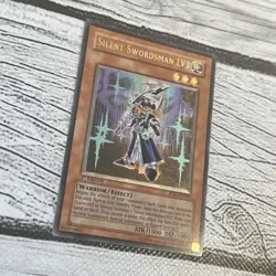 Yu-Gi-Oh! Silent Swordsman LV3 RDS-EN009 Ultimate Rare 1st Edition - LP - Image 4