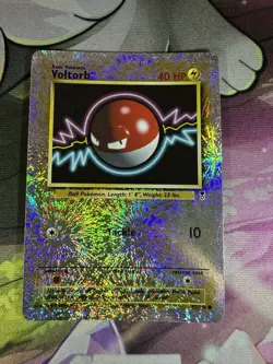 Pokemon Card Voltorb, Legendary Collection 97/110 Reverse Holo. NM - Image 2