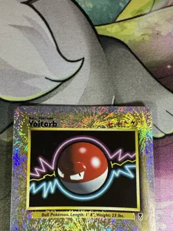 Pokemon Card Voltorb, Legendary Collection 97/110 Reverse Holo. NM - Image 3