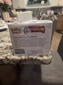 Pokemon TCG Sword & Shield Lost Origin Booster Box SEALED W/ Acrylic Case! - Image 3