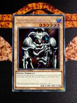 🔥YUGIOH • SUMMONED SKULL • SECRET RARE • SBC1-ENI01 • 1st EDITION • NM🔥 - Image 1