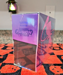 Pokemon TCG: Sword & Shield Fusion Strike ETB Elite Trainer Box (8 Packs) SEALED - Image 5