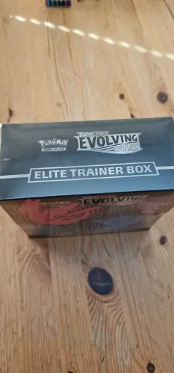 Pokemon TCG Evolving Skies Elite Trainer Box ETB Factory Sealed - Image 5
