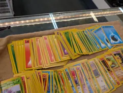 Lot of 287 Vintage Pokemon Cards(Common, UnCommon, Rare) LP-HP Condition - Image 4