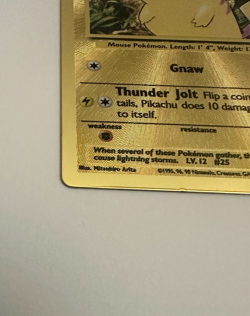 Pikachu (058/102) -Gold Metal Card - Pokemon Celebrations - UPC - LP - Image 4