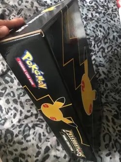 Pokemon TCG Celebrations - Exclusive Prime Collection Box - GAME Exclusive - Image 4