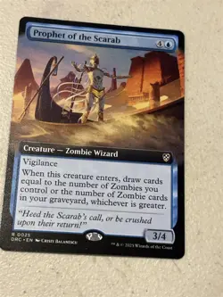 mtg borderless Prophet of the Scarab, Aetherdrift Commander, unplayed - Image 1