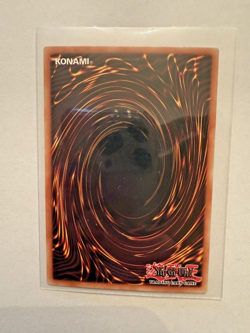 Yu-Gi-Oh! TCG Dark Magician HOLO - Ultra Rare - Limited Edition CT13-EN003 - Image 4