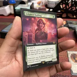 Delighted Halfling (Extended Art) LOTR Regular - Image 2