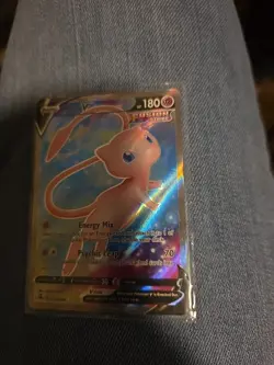 Pokemon TCG Mew V Fusion Strike 250/264 Holo Full Art Ultra Rare - Image 1
