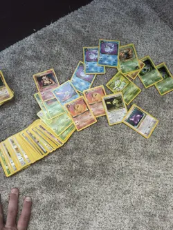 Pokemon TCG Vintage Bulk Lot 700+ cards - Image 5