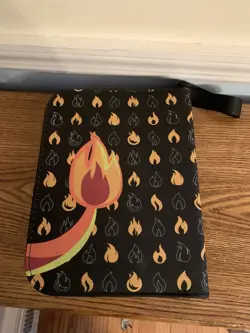 Charmander Card Binder Holder w/ 50 Removable Sleeves Plus 240 Pokemon Cards NM - Image 3