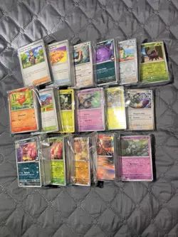 1200 Card Pokemon TCG SWSH & SV Bulk Lot (500 Non-Holo & 700 Rev/Holo) - Image 1