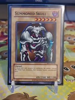 Summoned Skull RP01-EN024 Retro Pack (2020 Date Reprint) Unlimited - Image 1