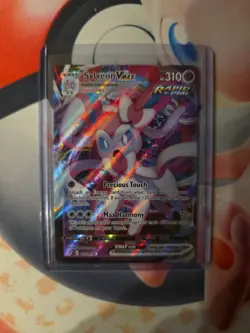 Pokemon TCG Sylveon VMAX Evolving Skies Ultra Rare Card 075/203 OC - Image 1