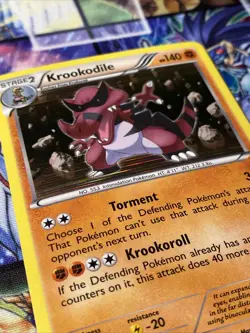 Pokemon TCG Krookodile Black and White 65/114 Cracked Ice Holo Rare LP - Image 3