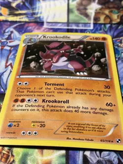 Pokemon TCG Krookodile Black and White 65/114 Cracked Ice Holo Rare LP - Image 4