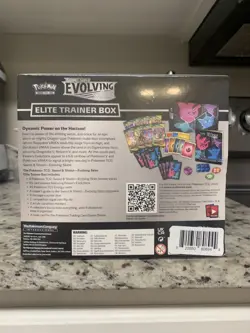 Pokemon Sword & Shield Evolving Skies Elite Trainer Box Sealed ETB - Image 4
