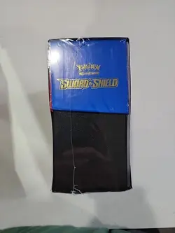 Pokemon Sword and Shield base Zamazenta Elite Trainer Box (ETB) SEALED - Image 2